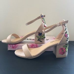 Mila Lady Penny Heels